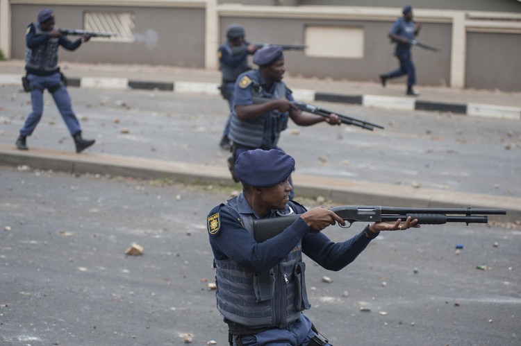 Civil society organisations recently renewed calls on the police to revise how police resources are allocated across communities.  Photo: Ihsaan Haffejee/Groundup